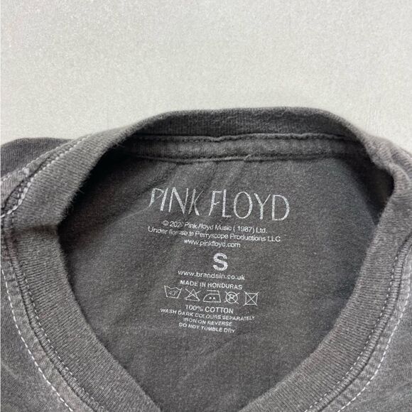 Pink Floyd Graphic T-shirt Women Small Gray Short Sleeve Music - Picture 4 of 5